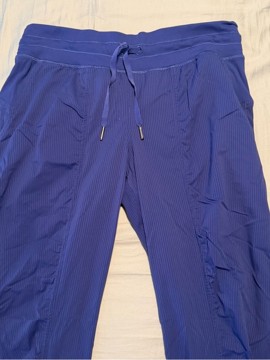 Lululemon Dance Studio Mid-Rise Joggers in Psychic Size 8 - Picture 2 of 6